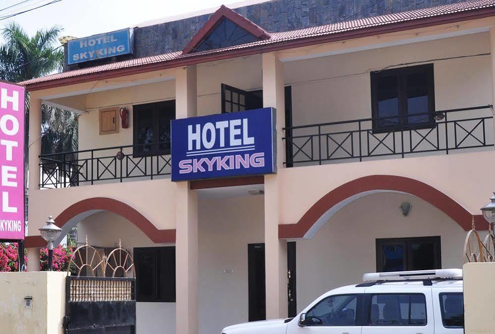 Hotel Skyking Dehradun Eksteriør billede