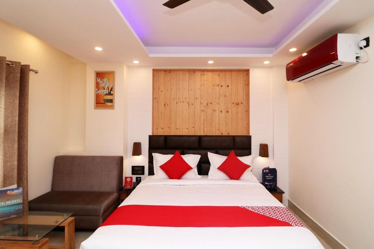 Hotel Skyking Dehradun Eksteriør billede