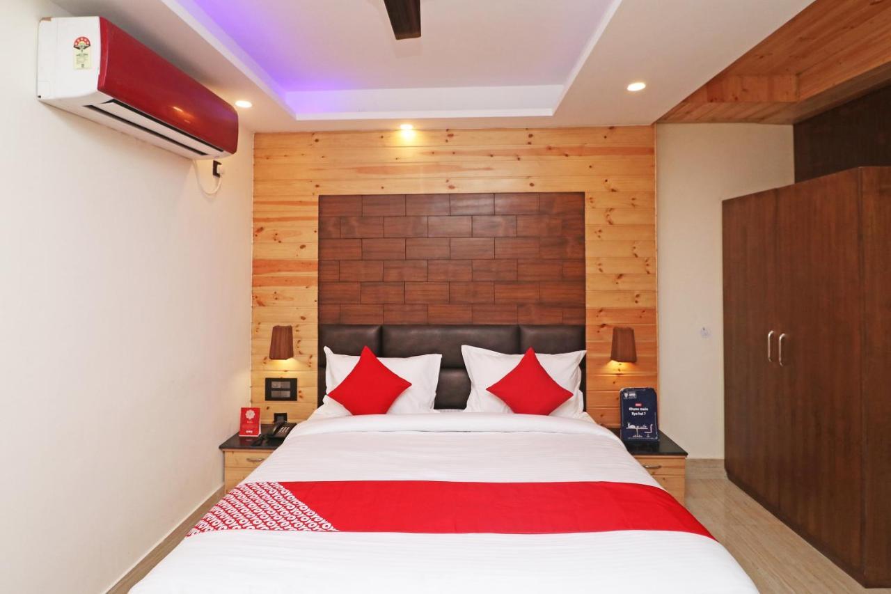 Hotel Skyking Dehradun Eksteriør billede
